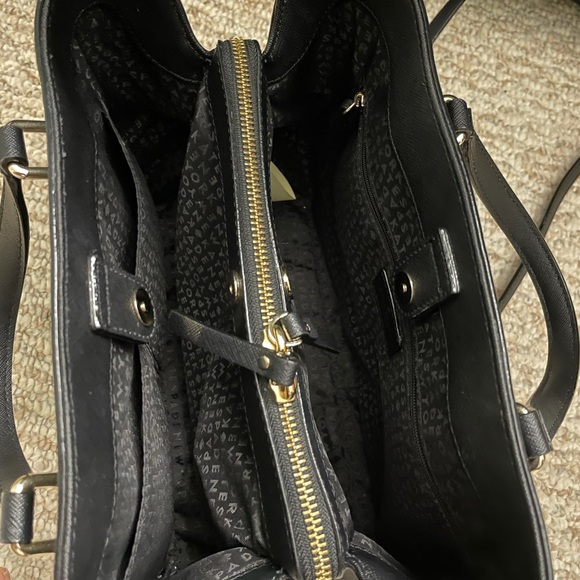 Kate Spade Satchel - Picture 7 of 14